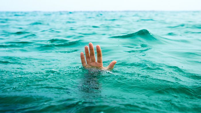تفسير انقاذ شخص من الغرق في المنام للامام علي