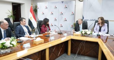 وزيرة التخطيط تلتقى وزير الاقتصاد الفلسطينى لبحث سبل التعاون