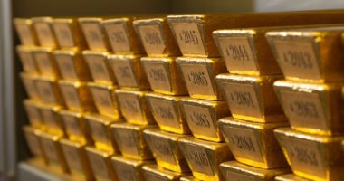 الذهب فى البورصة العالمية يتراجع 2.4% خلال يوليو 2033.. اعرف التفاصيل