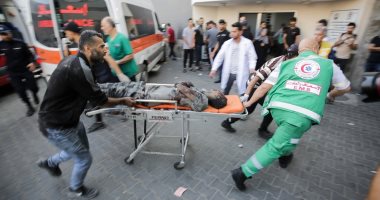 قوات الاحتلال تنسحب من مجمع الشفاء الطبى وتبقى على حصاره