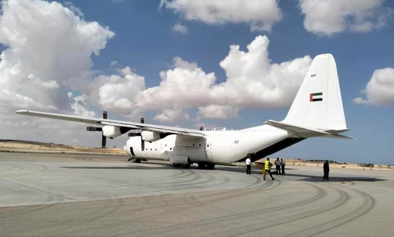 مطار العريش يستقبل طائرتي مساعدات كويتية ويونانية تمهيدا لنقلها إلى قطاع غزة