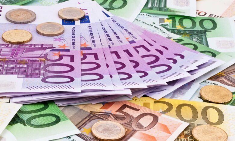 سعر اليورو أمام الجنيه المصري اليوم السبت 11 نوفمبر 2023