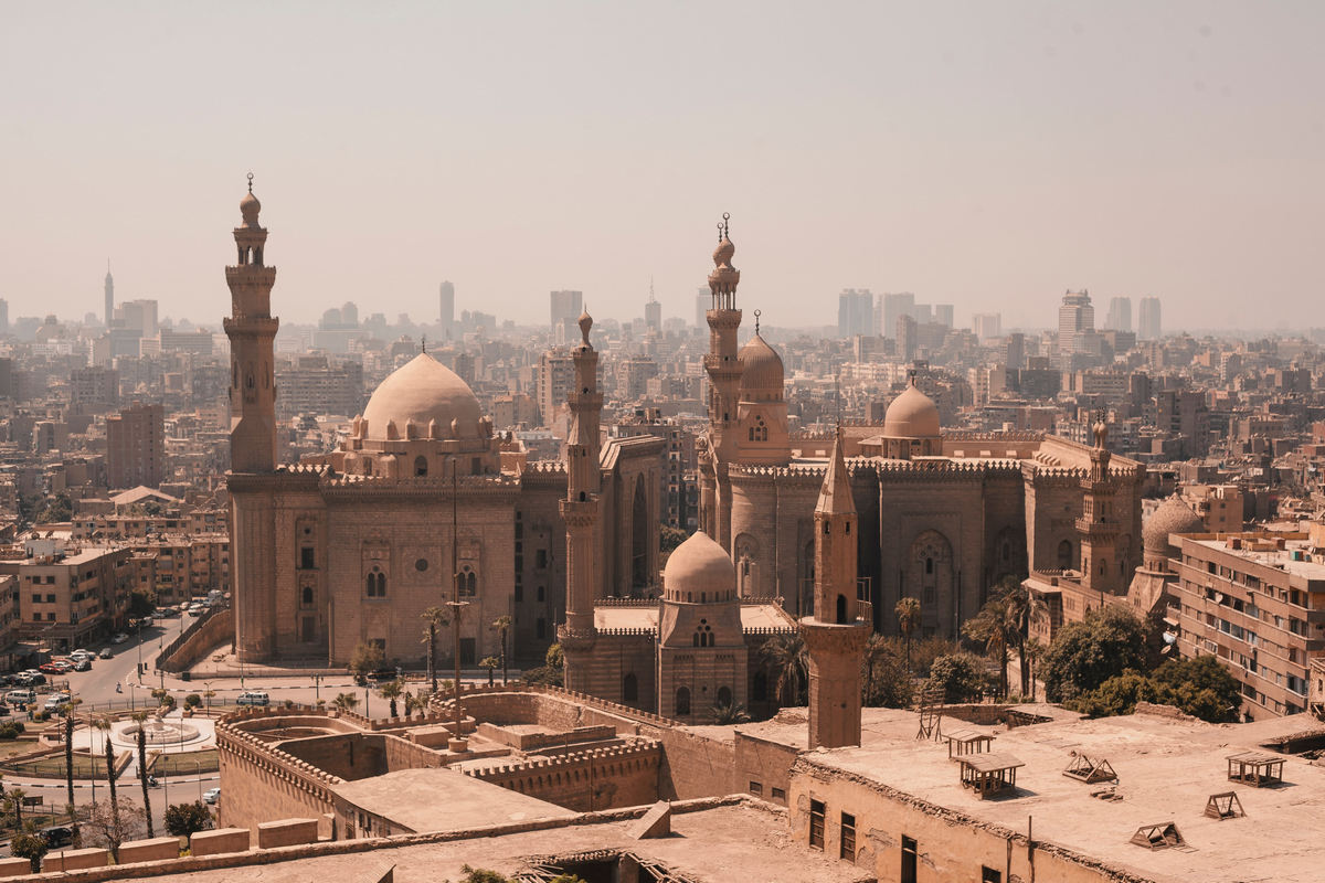 روائع الطهي في القاهرة: اكتشف أفضل 15 مطاعم